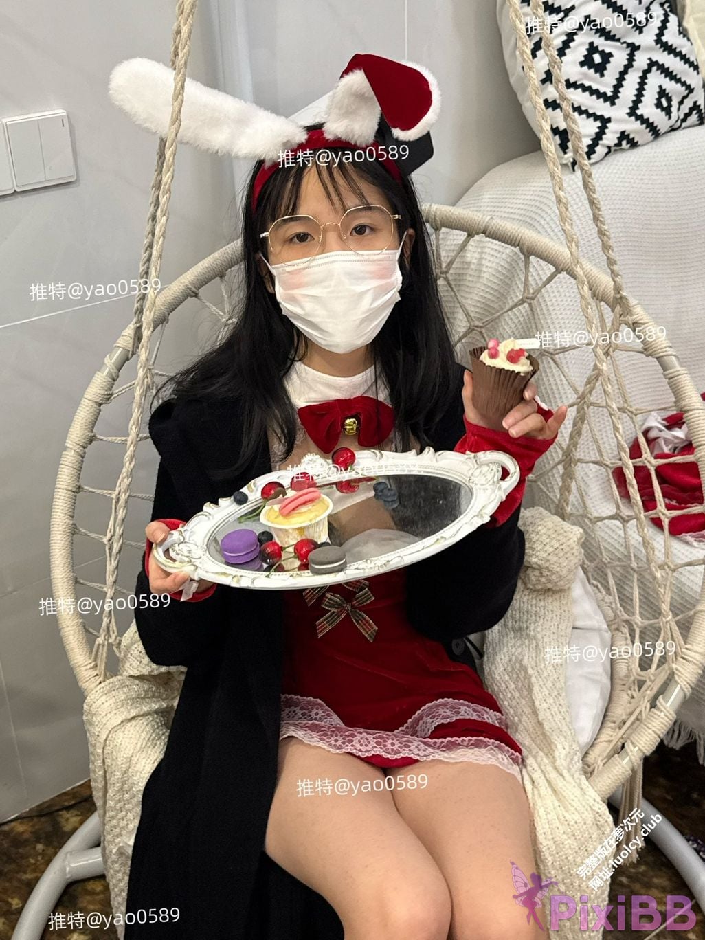OtherXXX YaoYao Xiaoyao White Tiger Lolita exposed in front of people outdoors welfare subscription PixiBB.COM 053