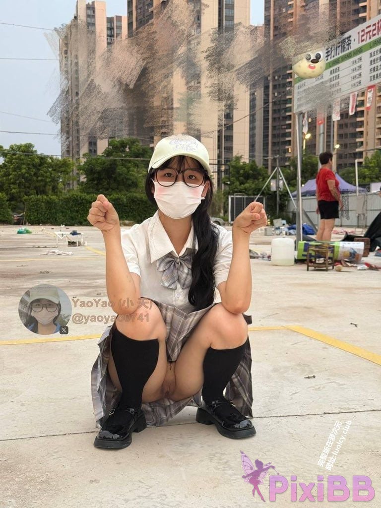 OtherXXX YaoYao Xiaoyao White Tiger Lolita exposed in front of people outdoors welfare subscription PixiBB.COM 116