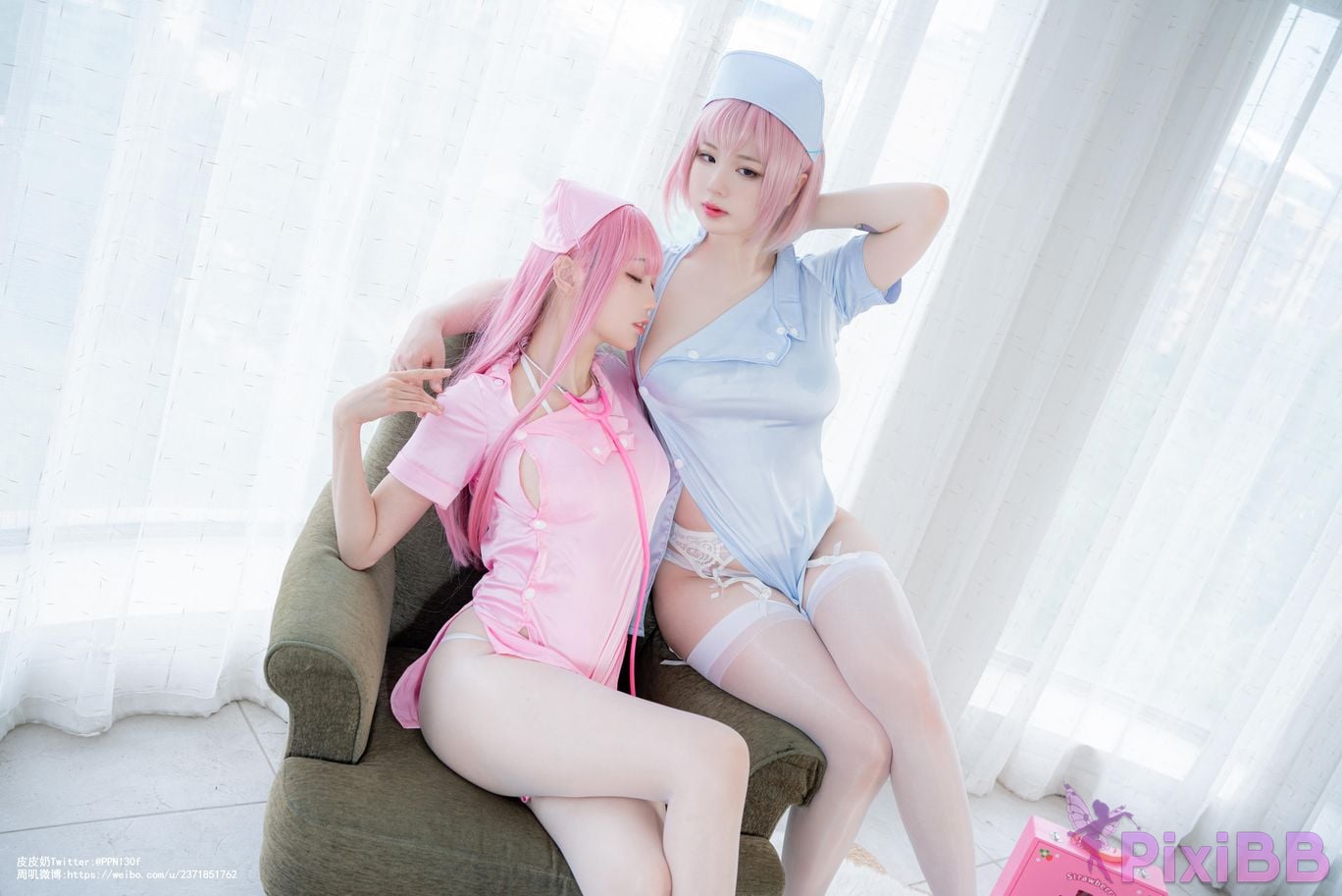 Coser and PixiBB.COM 014