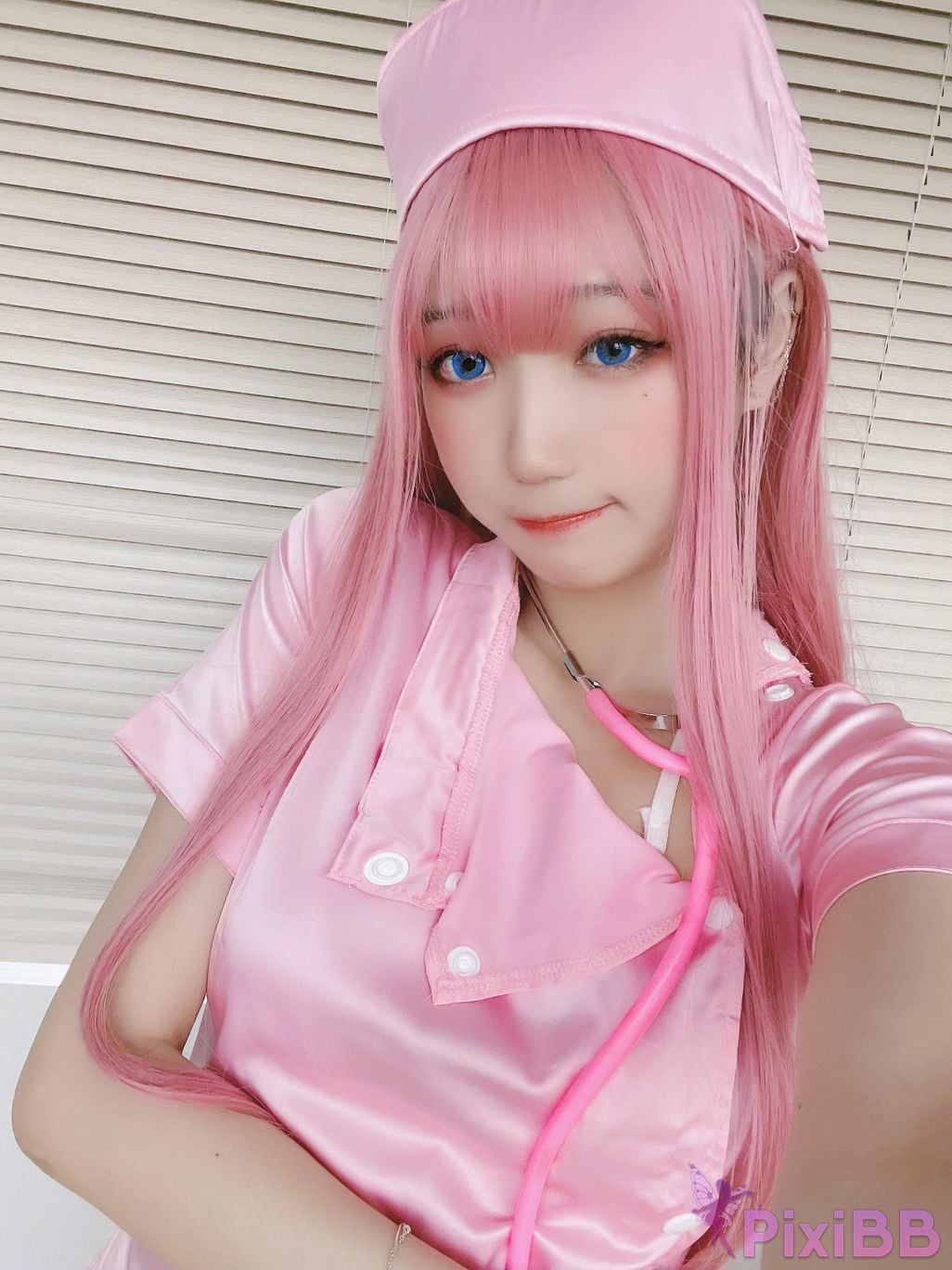 Coser and PixiBB.COM 068