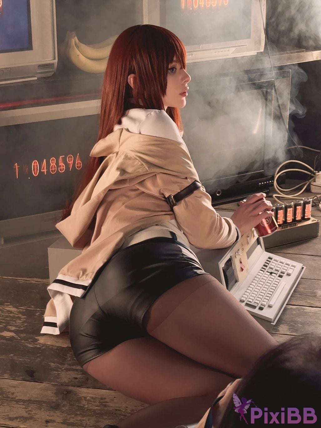 Vinnegal Kurisu Makise PixiBB.COM 8