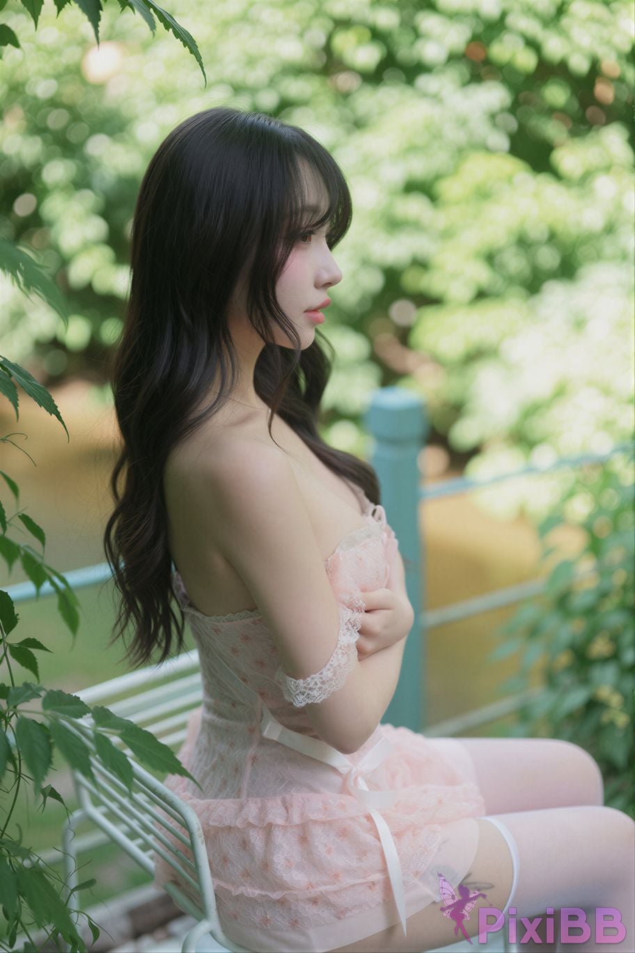 AI Enhanced MAXIM Son Ye Eun Secret Garden PixiBB.COM 005
