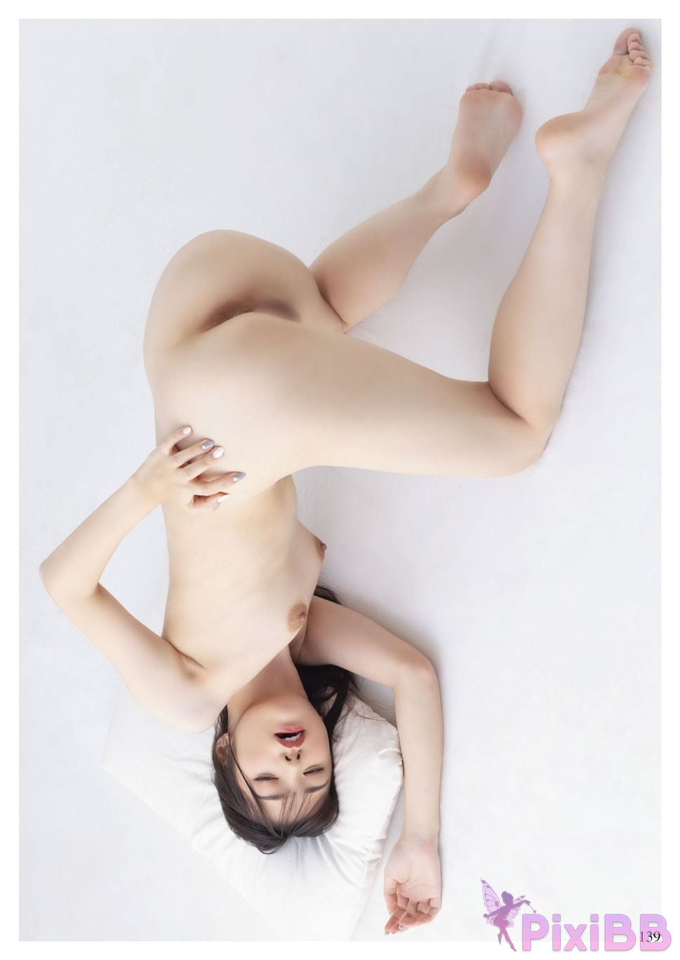 Japanese Idol Miyashita Rena Reina NUDE POSE BOOK Extra page special edition PixiBB.COM 041