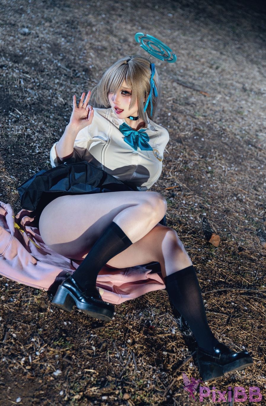 Cosplayer soso swish Blue Archive Asuna Night Sakura Outdoor PixiBB.COM 012