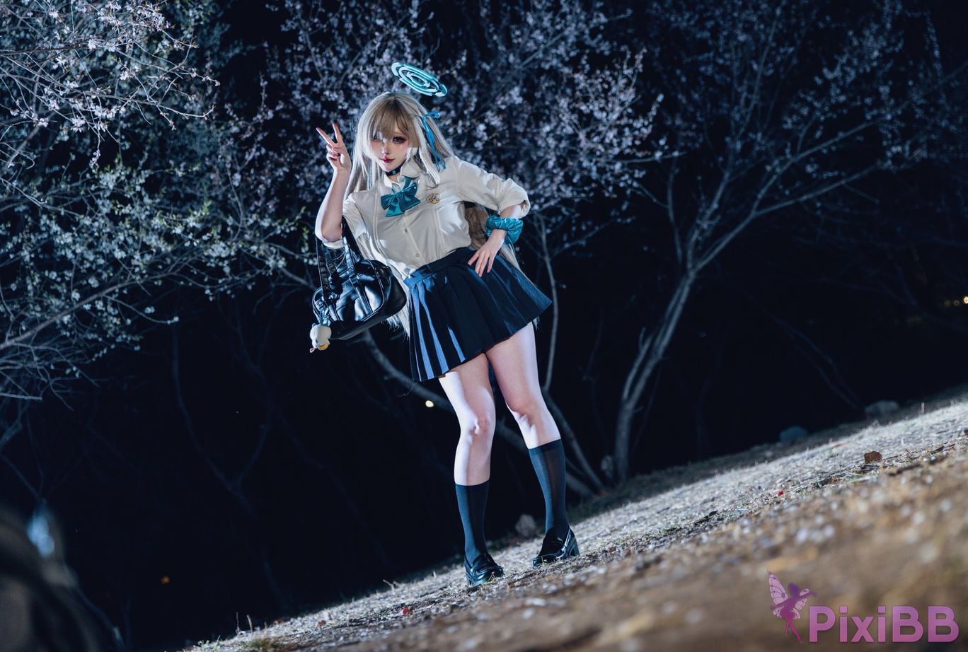 Cosplayer soso swish Blue Archive Asuna Night Sakura Outdoor PixiBB.COM 033