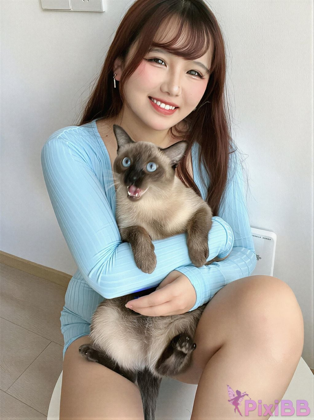 Cosplayer Han is very happy today. Little blue dessert PixiBB.COM 018