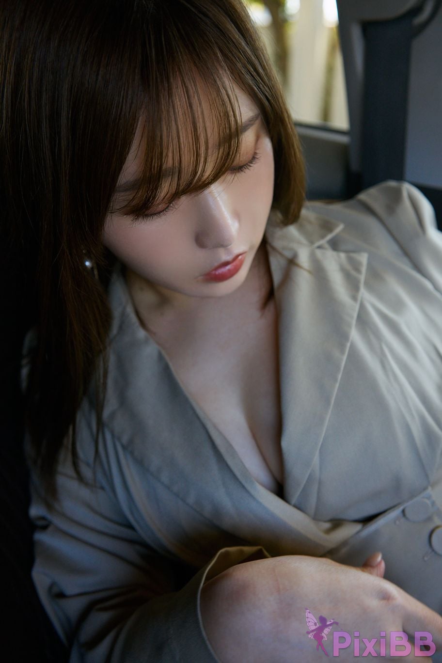 Japanese Idol Kasame Flower rain cape Photo Album Slight sleep PixiBB.COM 013