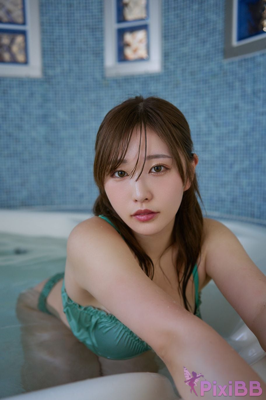 Japanese Idol Kasame Flower rain cape Photo Album Slight sleep PixiBB.COM 105
