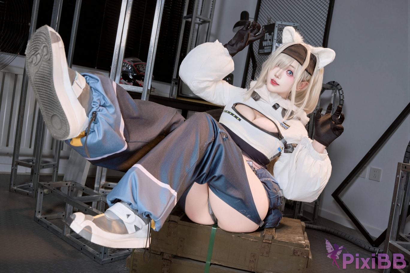 Cosplayer Last night 787 Arknights aurora PixiBB.COM 005