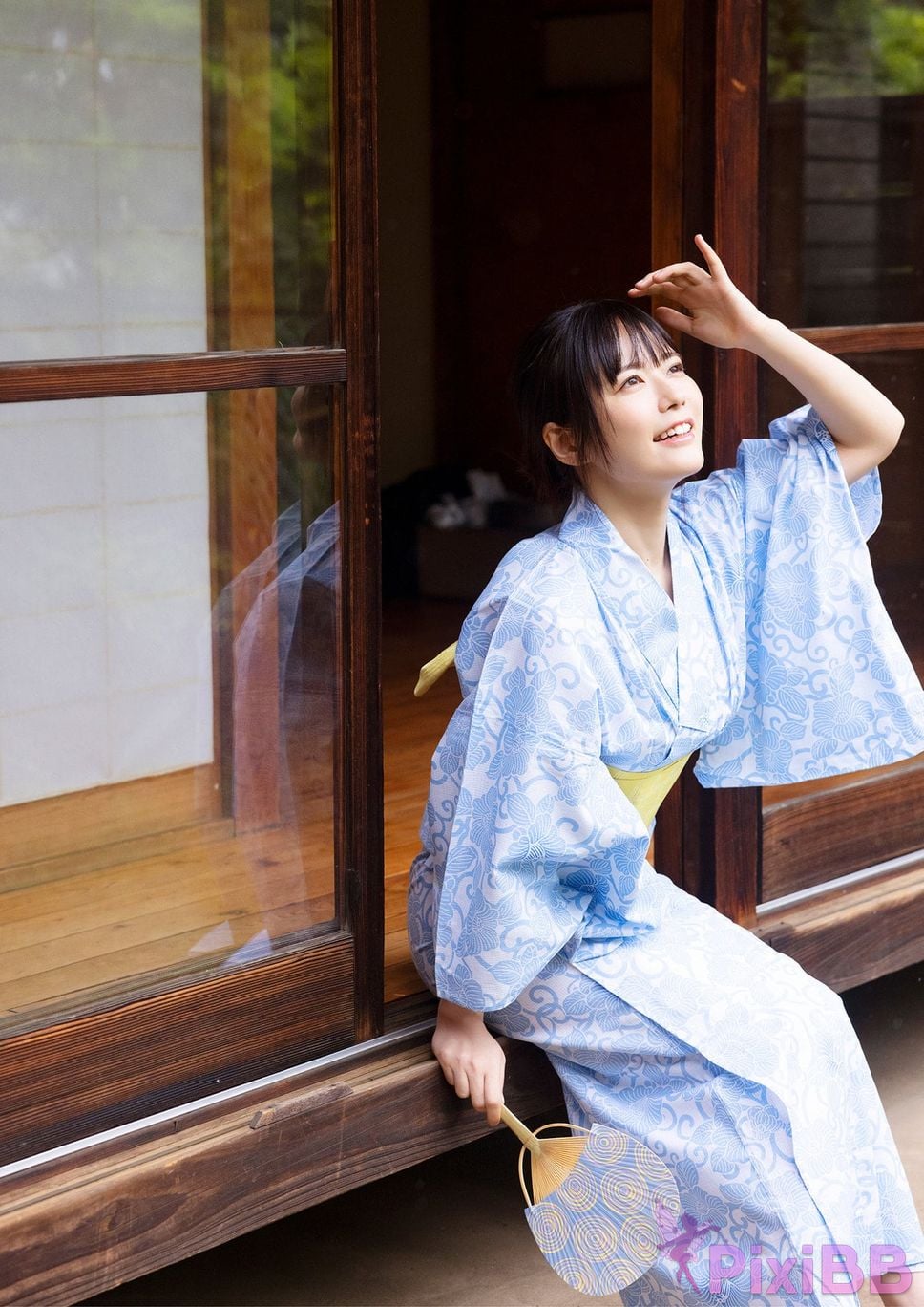 Japanese Idol Shinonome Umi Large increment 64 page summer Haropa Spisan gravure photo book PixiBB.COM 003