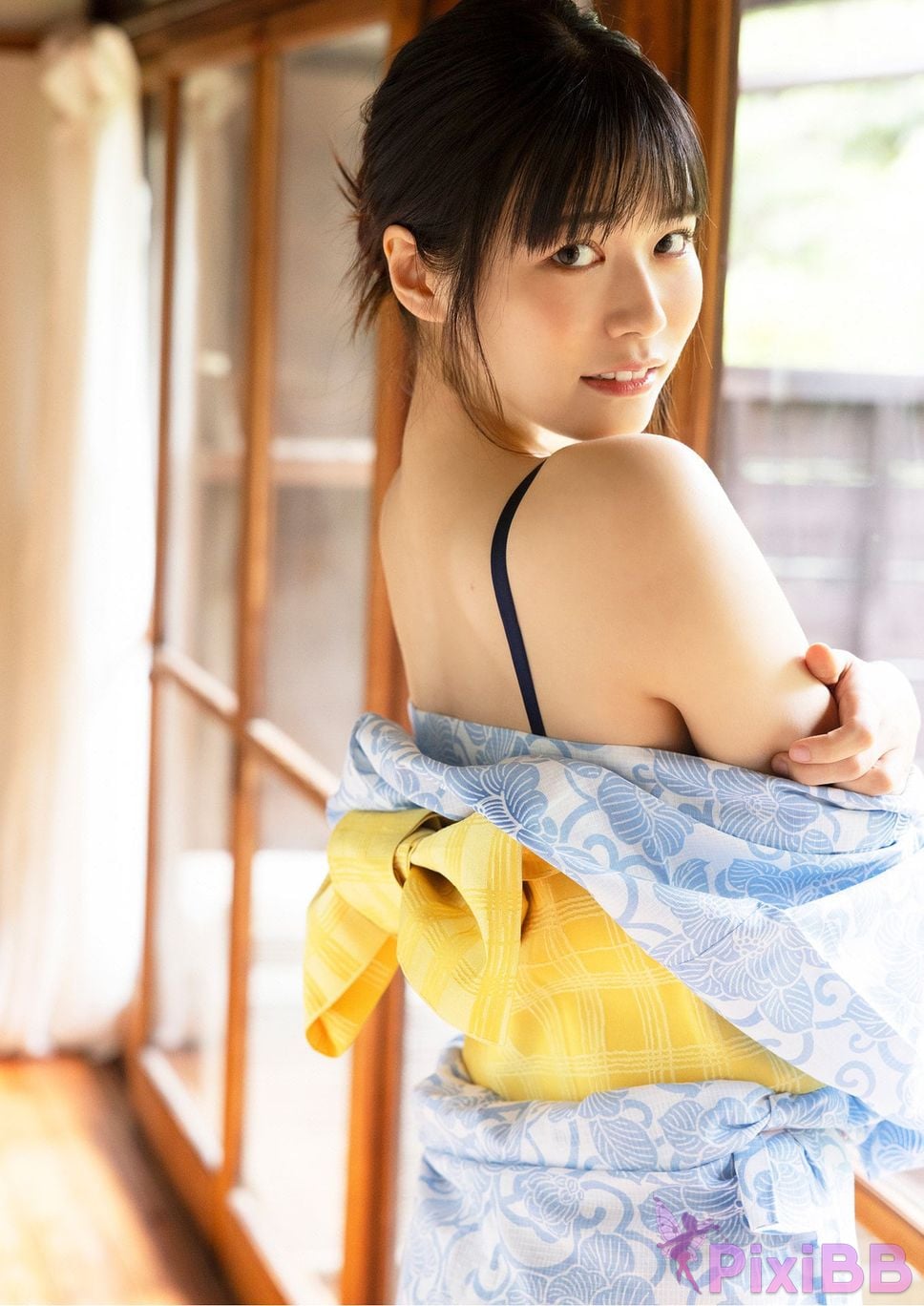 Japanese Idol Shinonome Umi Large increment 64 page summer Haropa Spisan gravure photo book PixiBB.COM 006