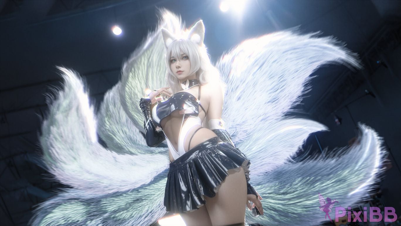 Cosplayer Seya lion smash azur lane Shinano Racing Suit PixiBB.COM 006