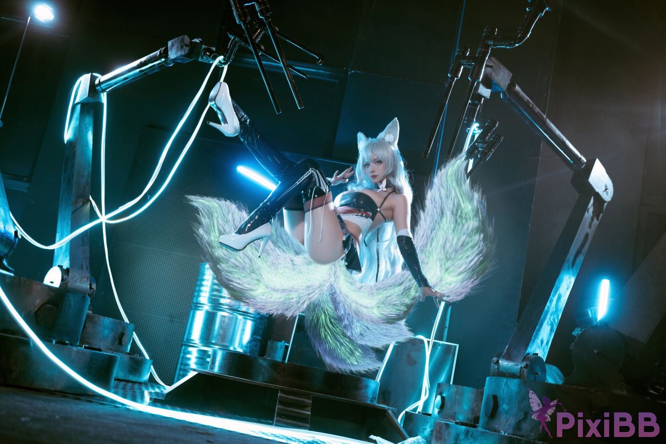 Cosplayer Seya lion smash azur lane Shinano Racing Suit PixiBB.COM 015