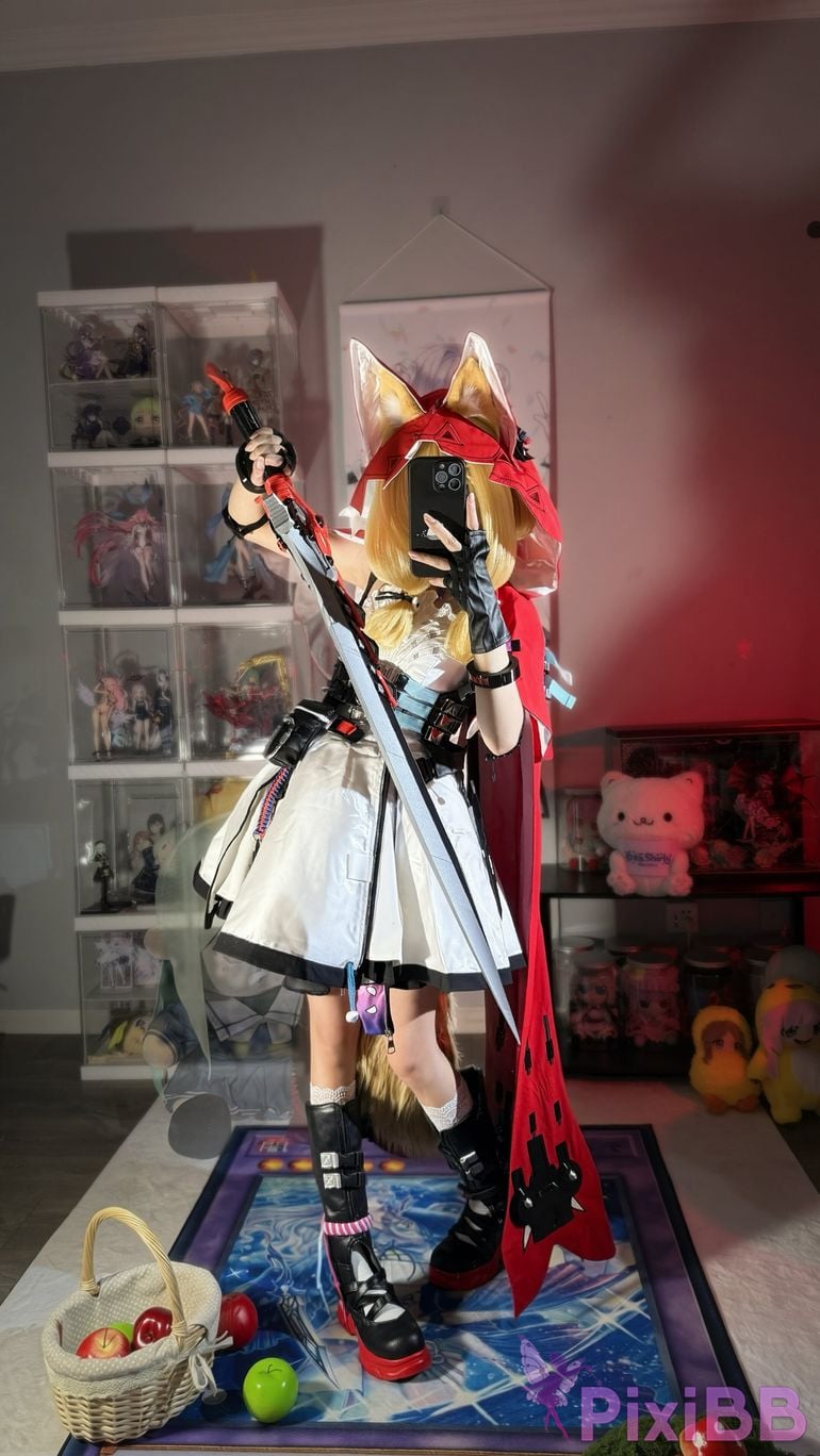 Cosplayer Quercus alba Shirly arknight Terminal Rosie PixiBB.COM 009