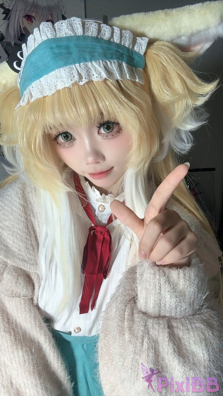 Cosplayer white oak Shirly lily of the valley PixiBB.COM 142.PNG
