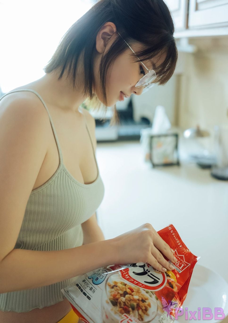 Japanese Idol Yuzuha Saeki STRiKE digital photo book EVERYDAY PixiBB.COM 021
