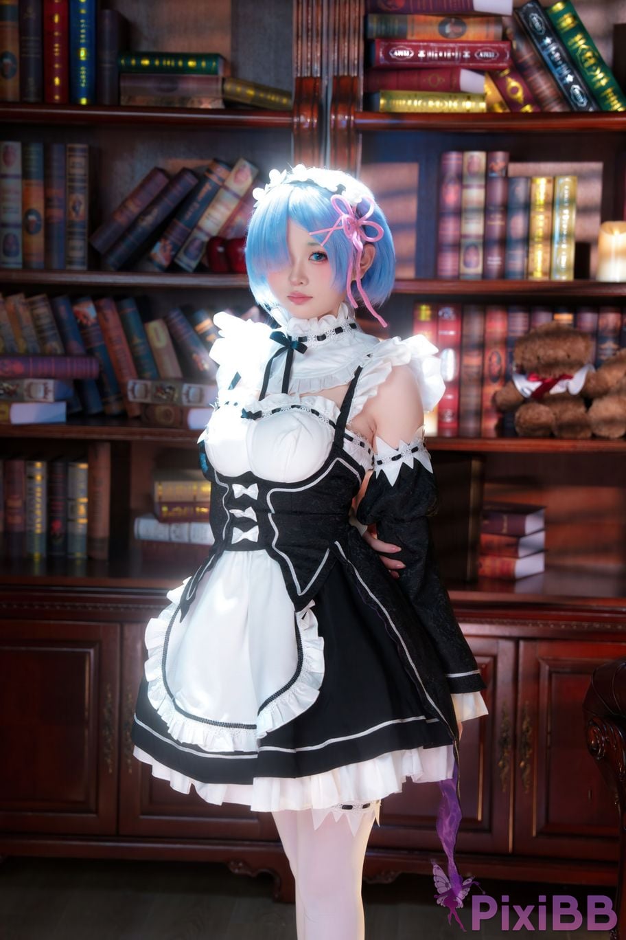 Cosplayer Young water bell coat Rem ReZero Re0 PixiBB.COM 001