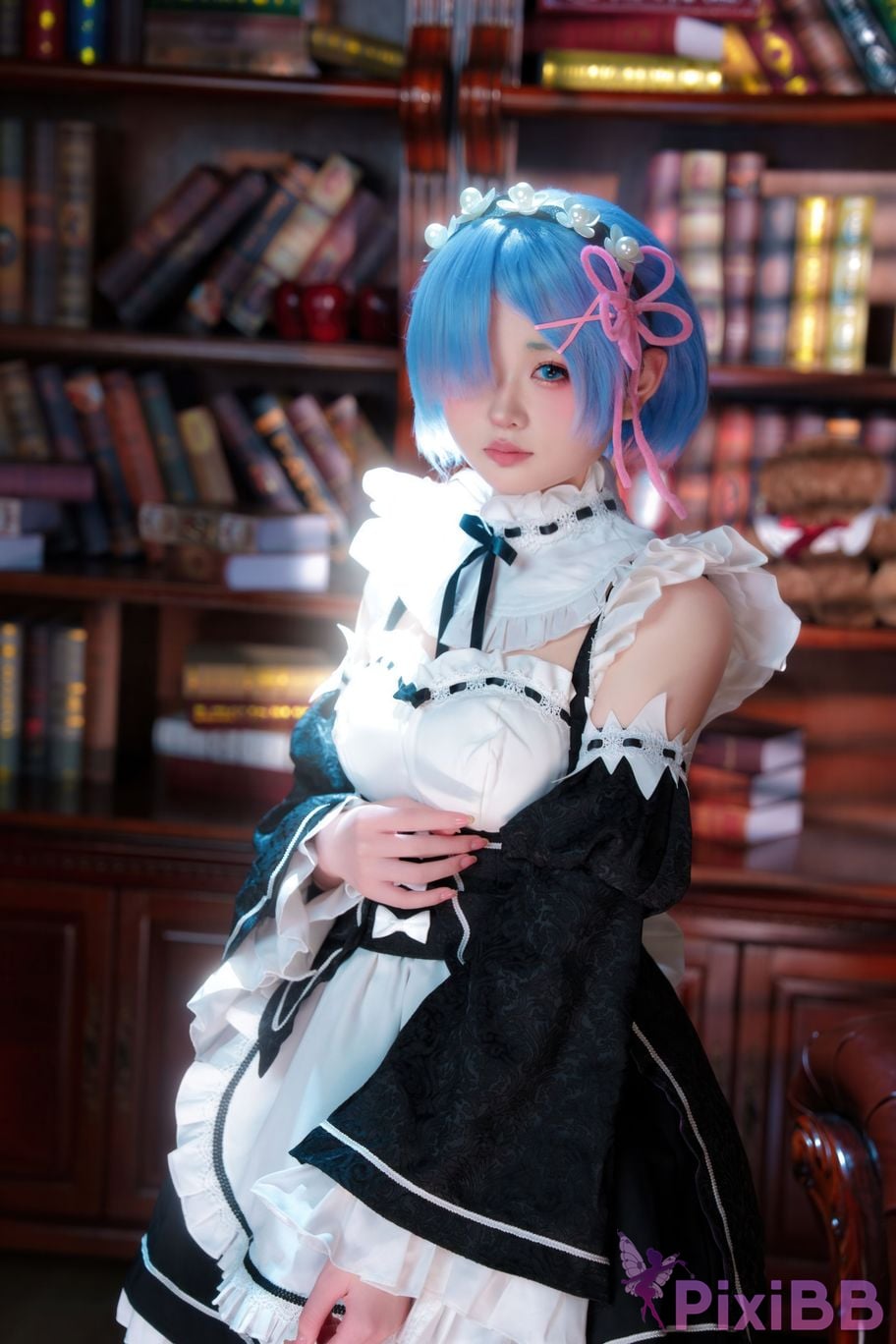 Cosplayer Young water bell coat Rem ReZero Re0 PixiBB.COM 087