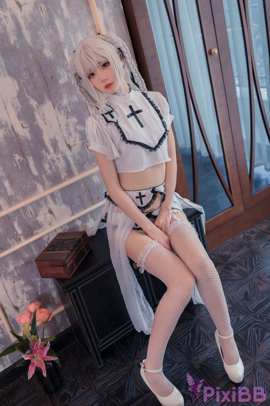 Cosplayer Five more ghosts saint Suspender white silk PixiBB.COM 027