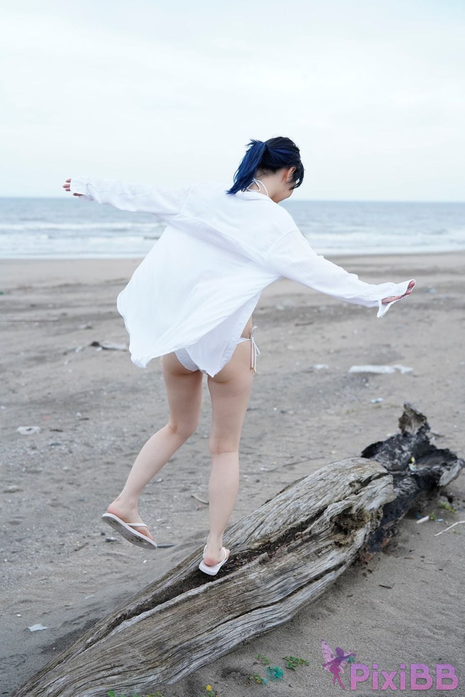 Japanese Idol Not too sweet The other side of Amatsu sama Young Champion Digigra PixiBB.COM 057