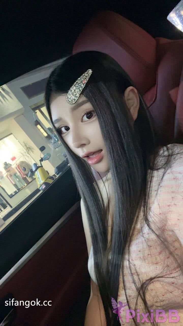OtherXXX little lady Guangzhou Tianhe Xiancun model and gold host view welfare PixiBB.COM 021