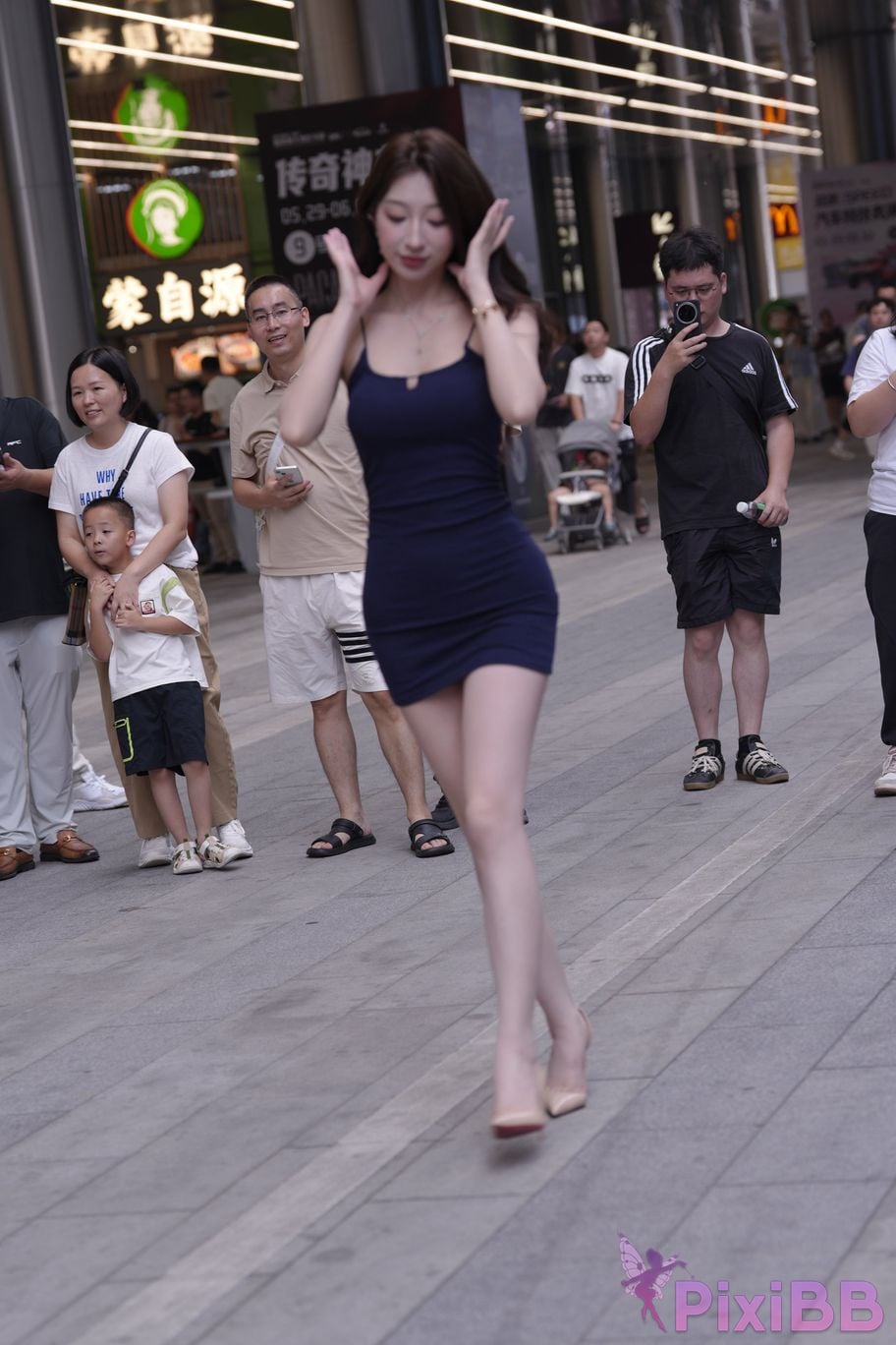 Featured Street Photography Works No.5840 Charming Joy PixiBB.COM 076