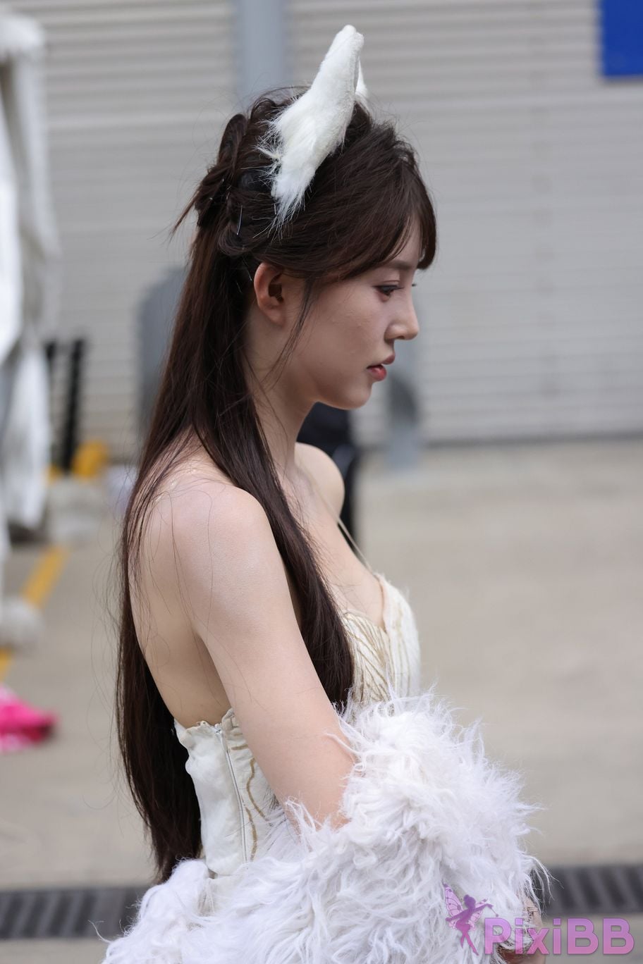 Featured Street Photography Works No.5825 sweet white dress PixiBB.COM 240