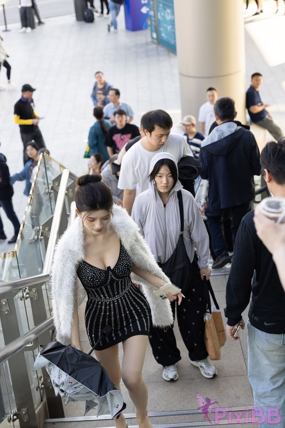 Featured Street Photography Works No.5828 car model BB Sauce shot PixiBB.COM 065