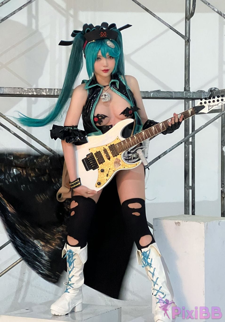 Coser ZinieQ Calne Ca PixiBB.COM 030