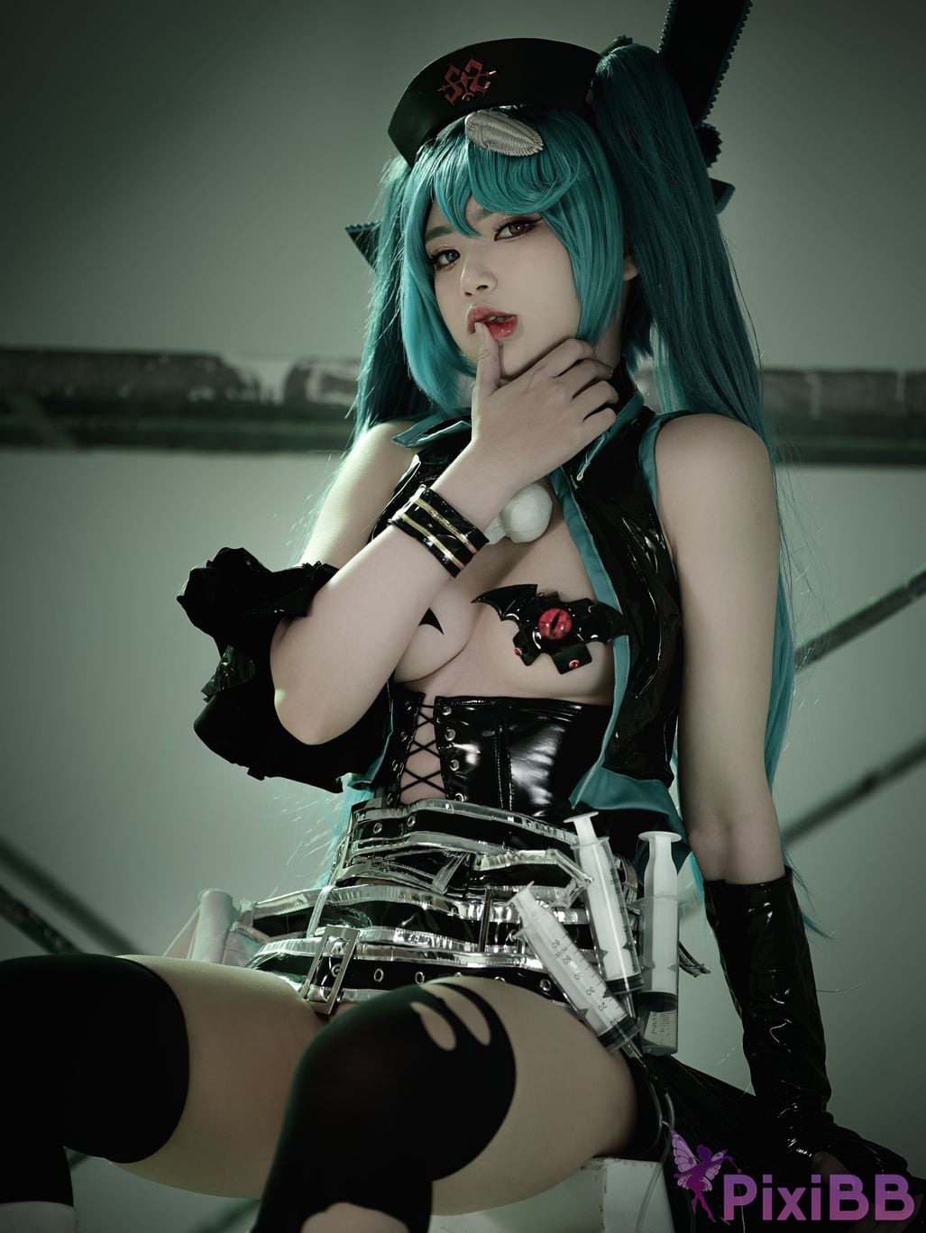 Coser ZinieQ Calne Ca PixiBB.COM 039