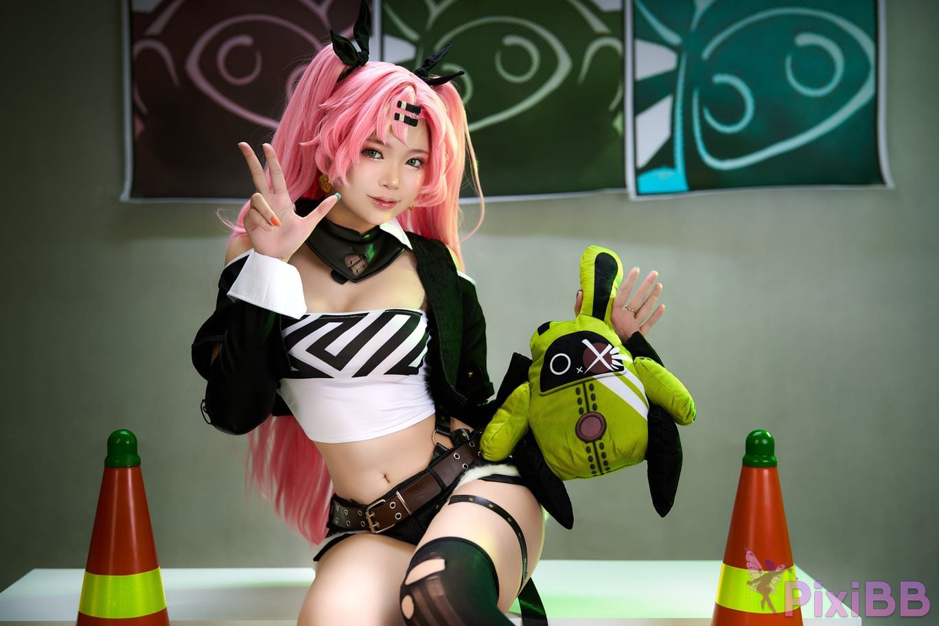 Coser ZinieQ Nicole Zenless Zone Zero PixiBB.COM 003