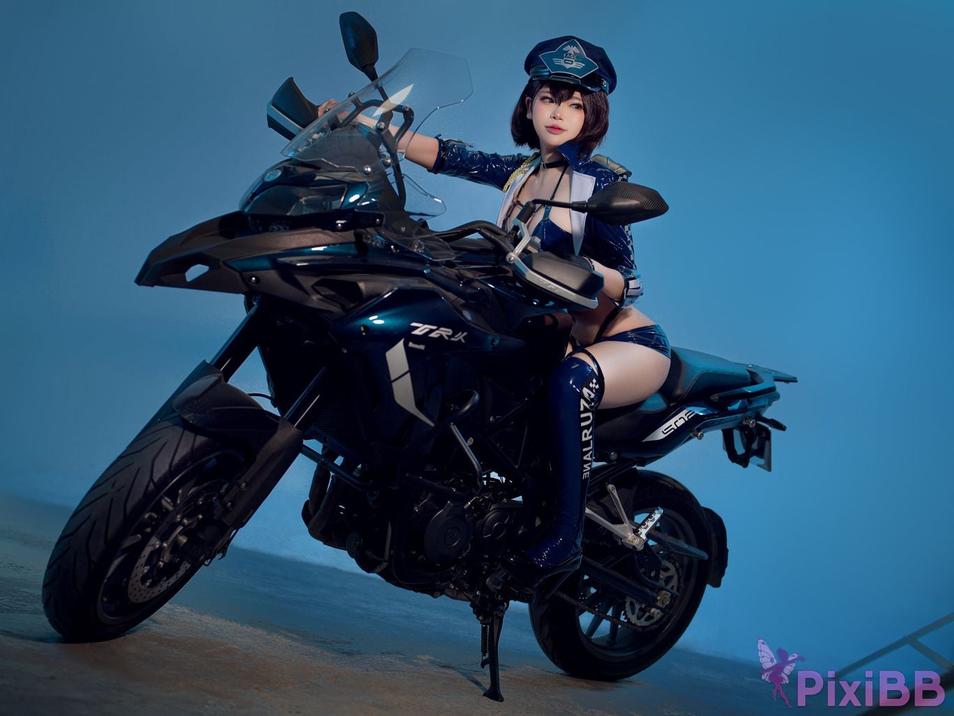 Coser ZinieQ Baltimore Race Queen Azur Lane PixiBB.COM 009