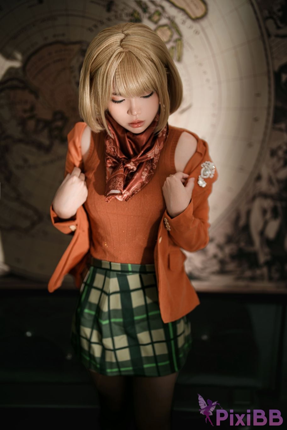 Coser ZinieQ Ashley Resident Evil 4 PixiBB.COM 004