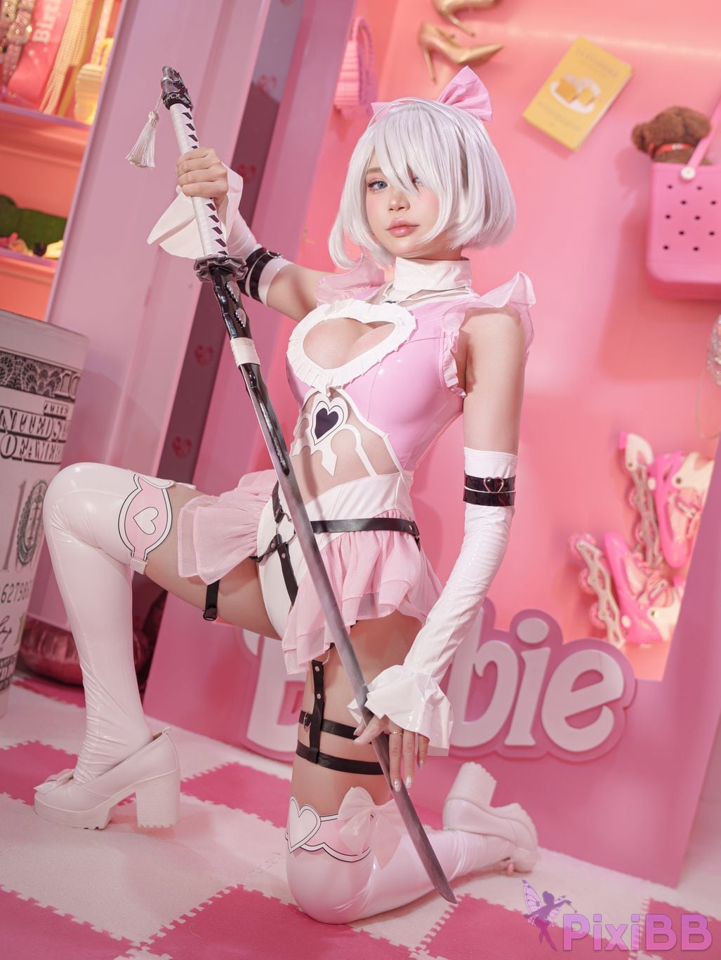 Coser ZinieQ 2B Barbie PixiBB.COM 005