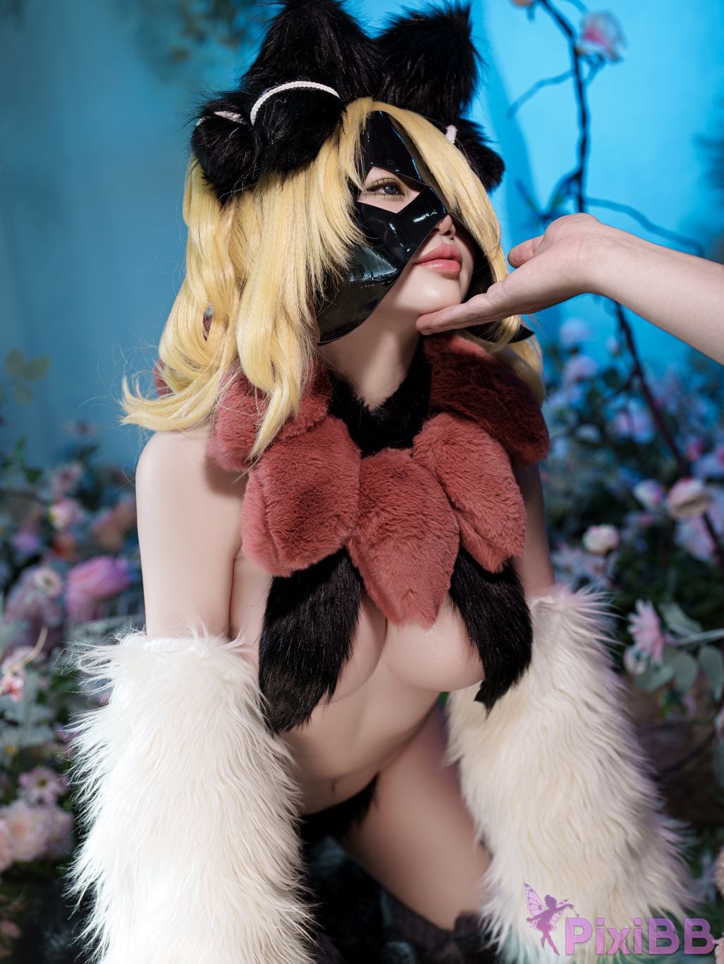 Coser ZinieQ Cynthia in Meowscarada Costume PixiBB.COM 014