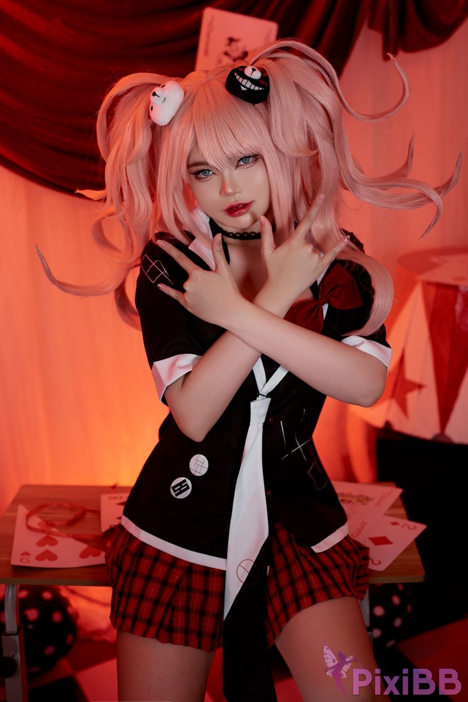Coser ZinieQ Junko Danganronpa PixiBB.COM 012