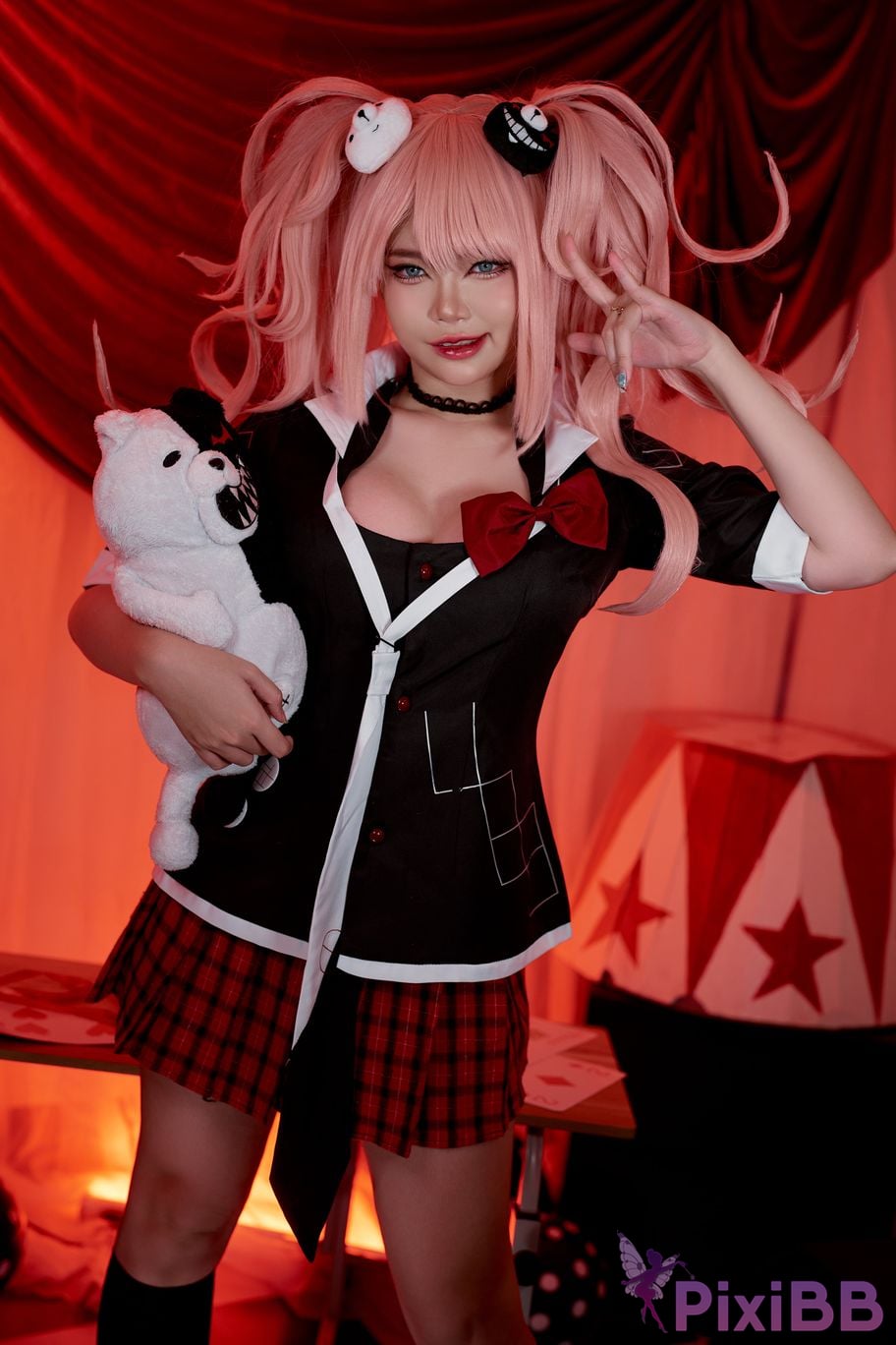 Coser ZinieQ Junko Danganronpa PixiBB.COM 015