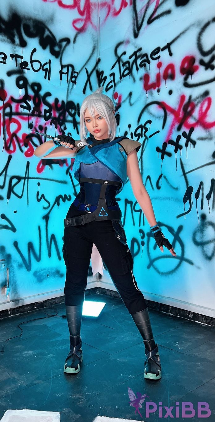 Coser ZinieQ Jett Valorant PixiBB.COM 001