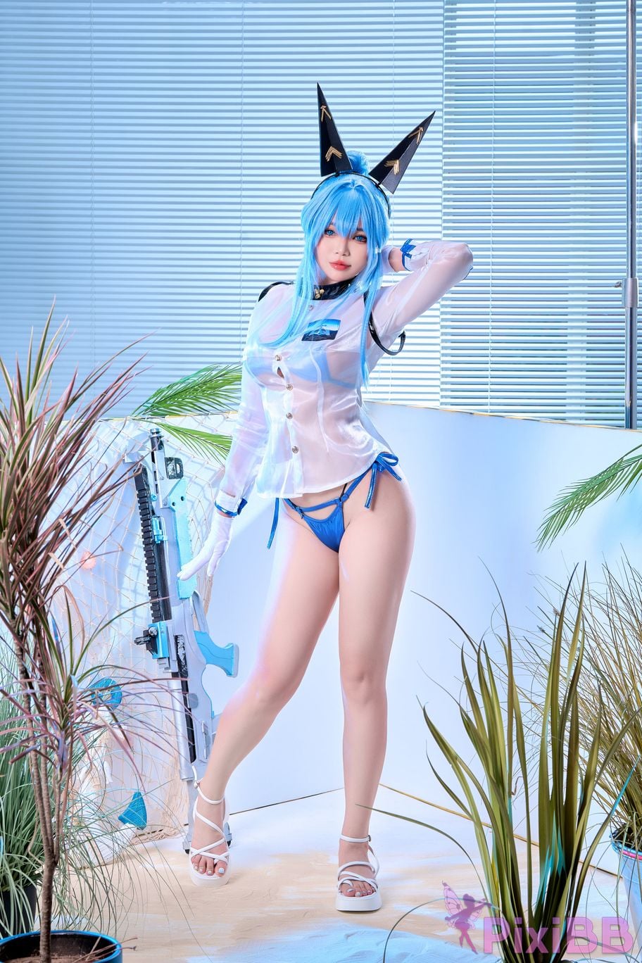 Coser ZinieQ Helm x Anis NIKKE Cosplay PixiBB.COM 028