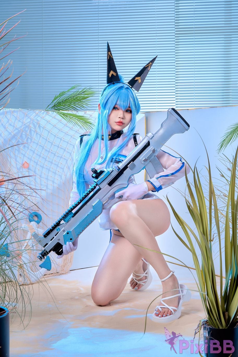 Coser ZinieQ Helm x Anis NIKKE Cosplay PixiBB.COM 029