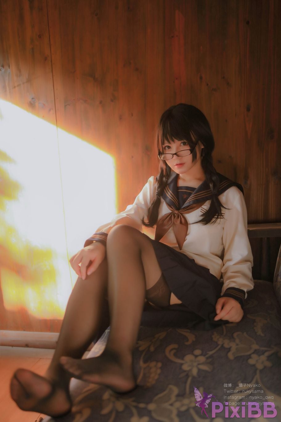 Coser Nyako PixiBB.COM 084