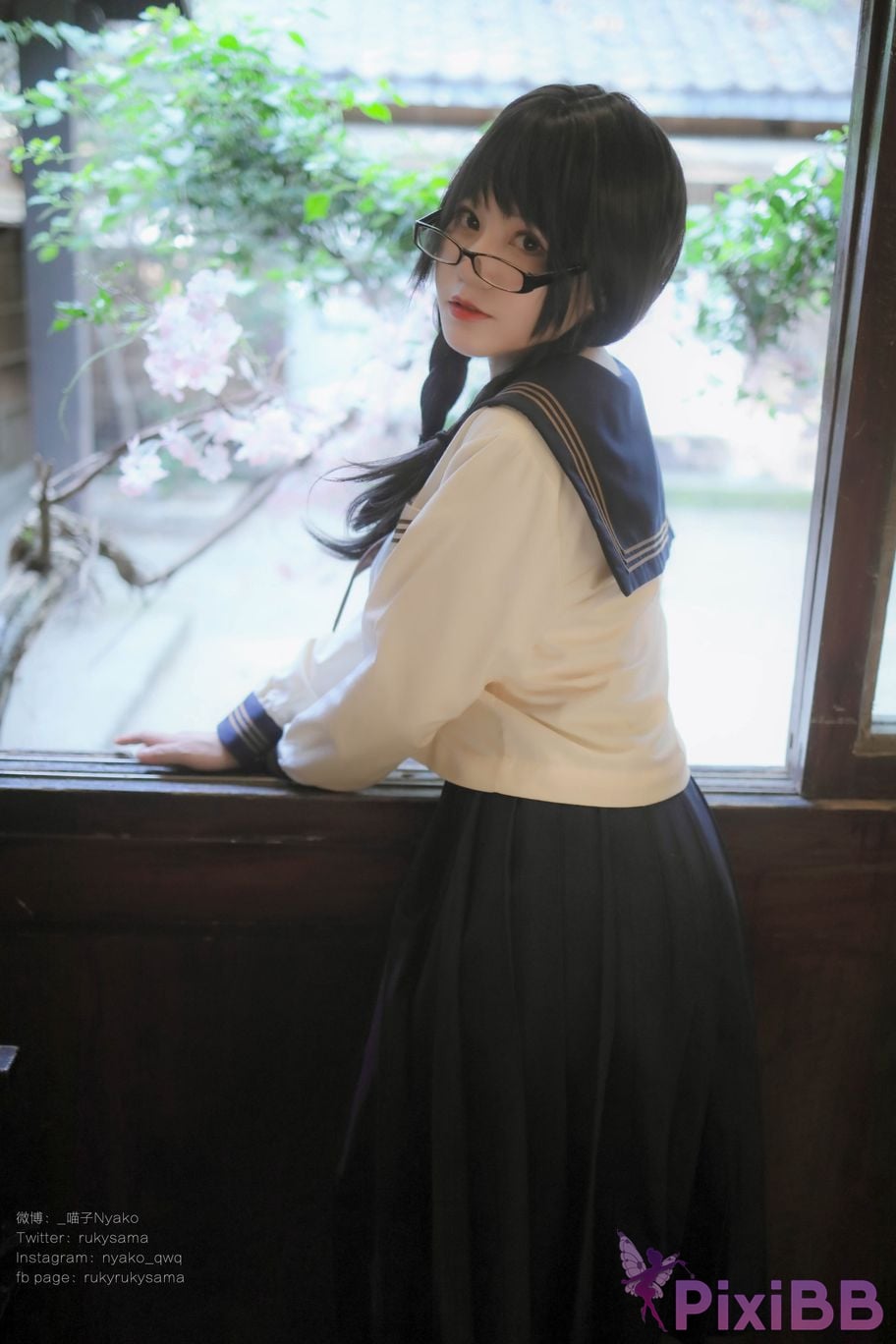 Coser Nyako PixiBB.COM 114