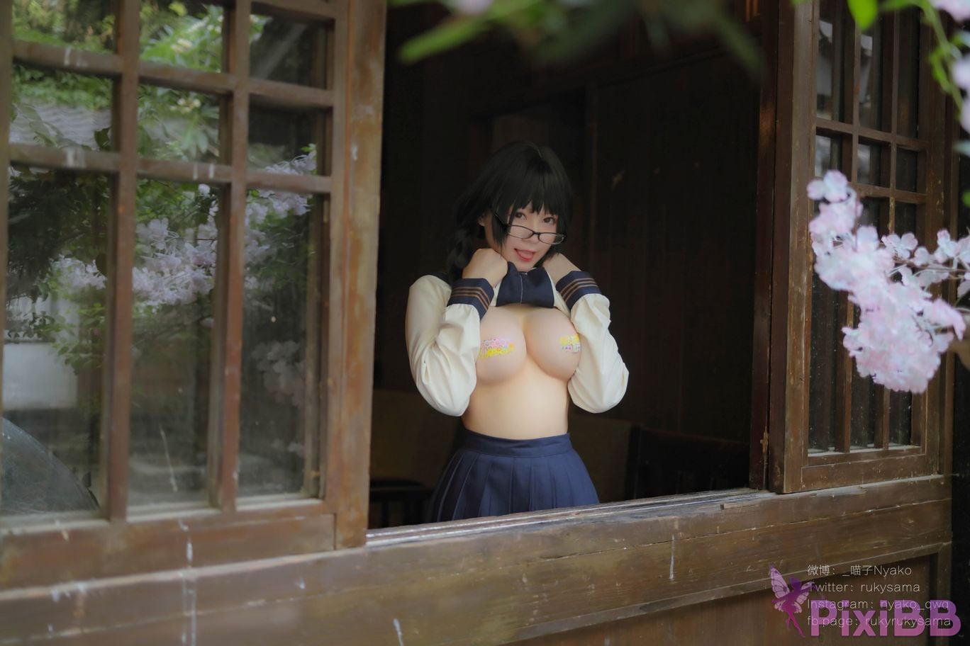 Coser Nyako PixiBB.COM 126