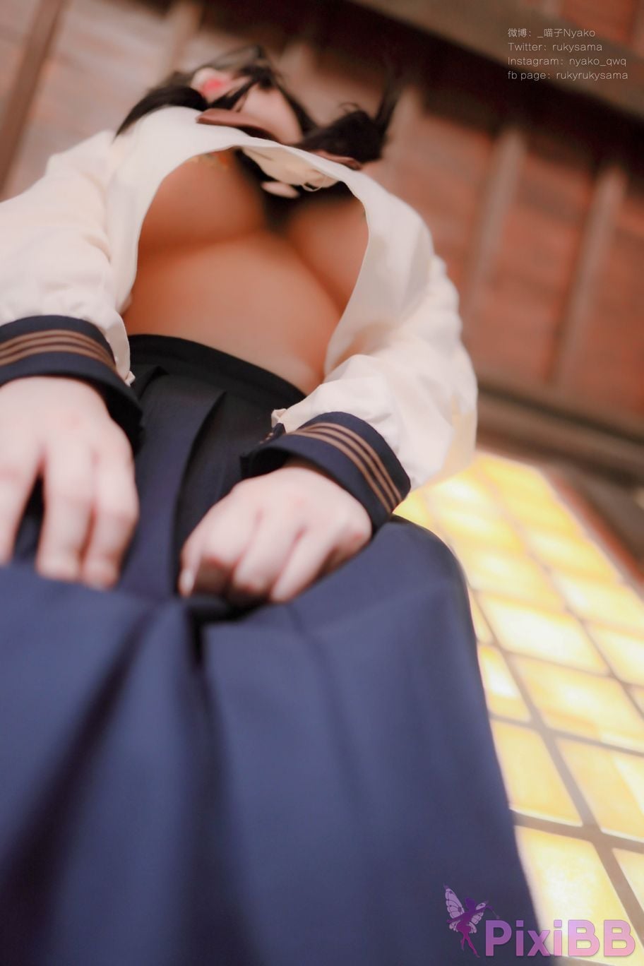 Coser Nyako PixiBB.COM 141