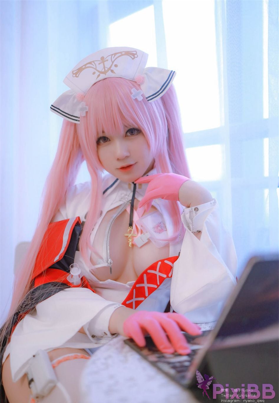 Coser Nyako PixiBB.COM 001