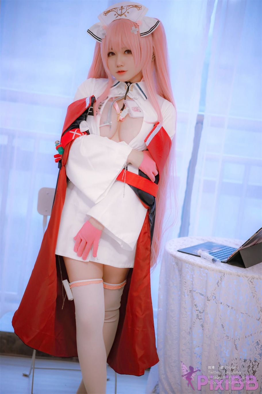 Coser Nyako PixiBB.COM 026