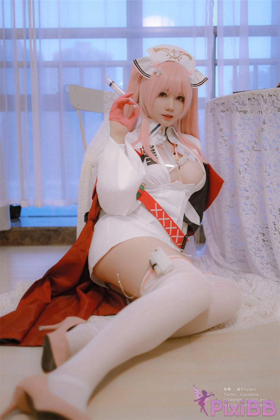 Coser Nyako PixiBB.COM 038