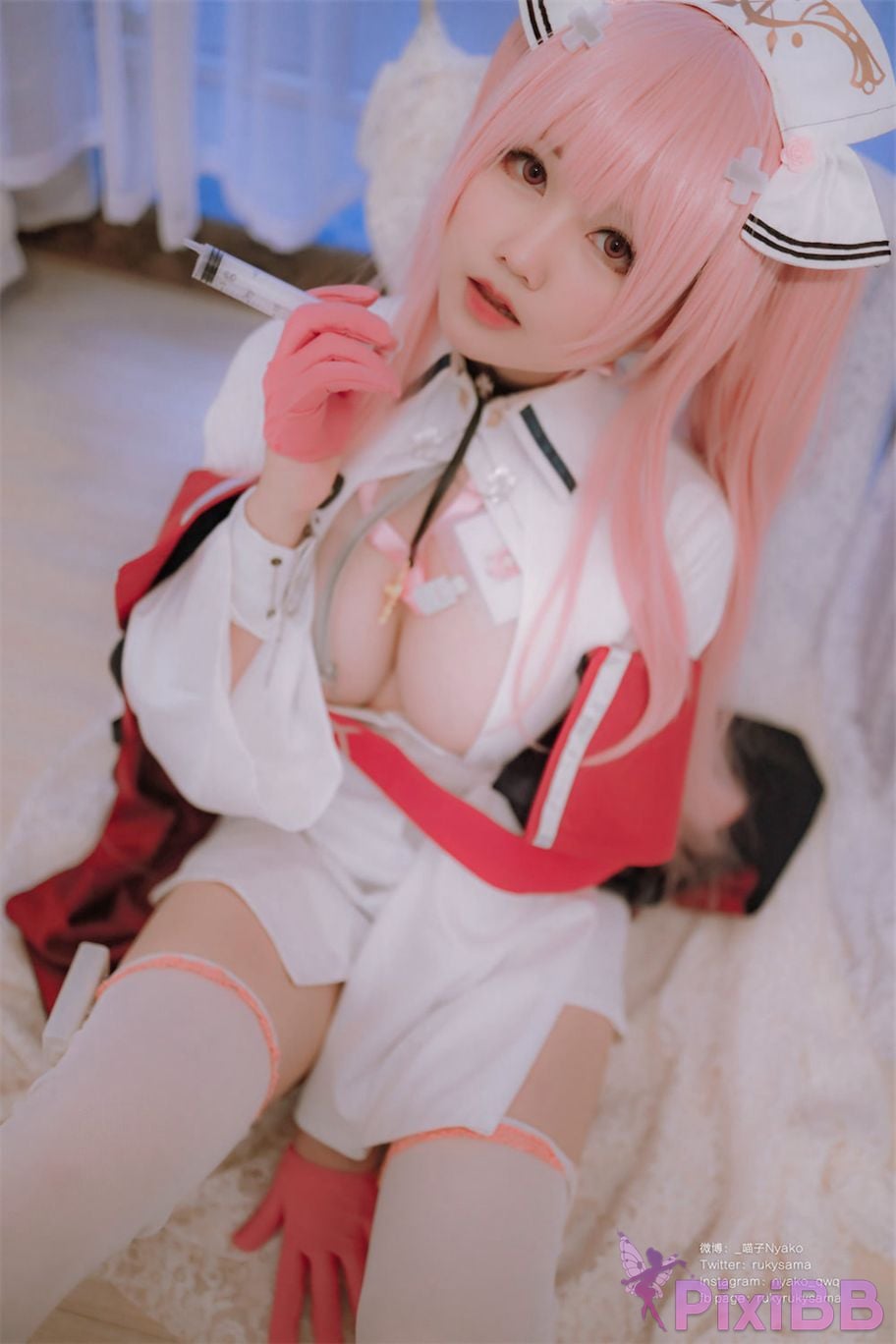 Coser Nyako PixiBB.COM 044