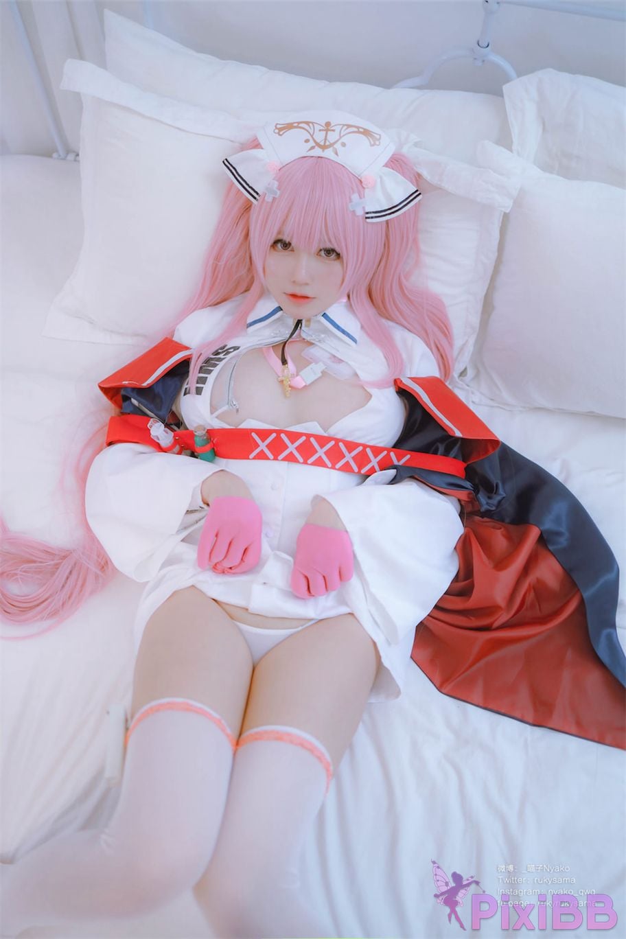 Coser Nyako PixiBB.COM 064