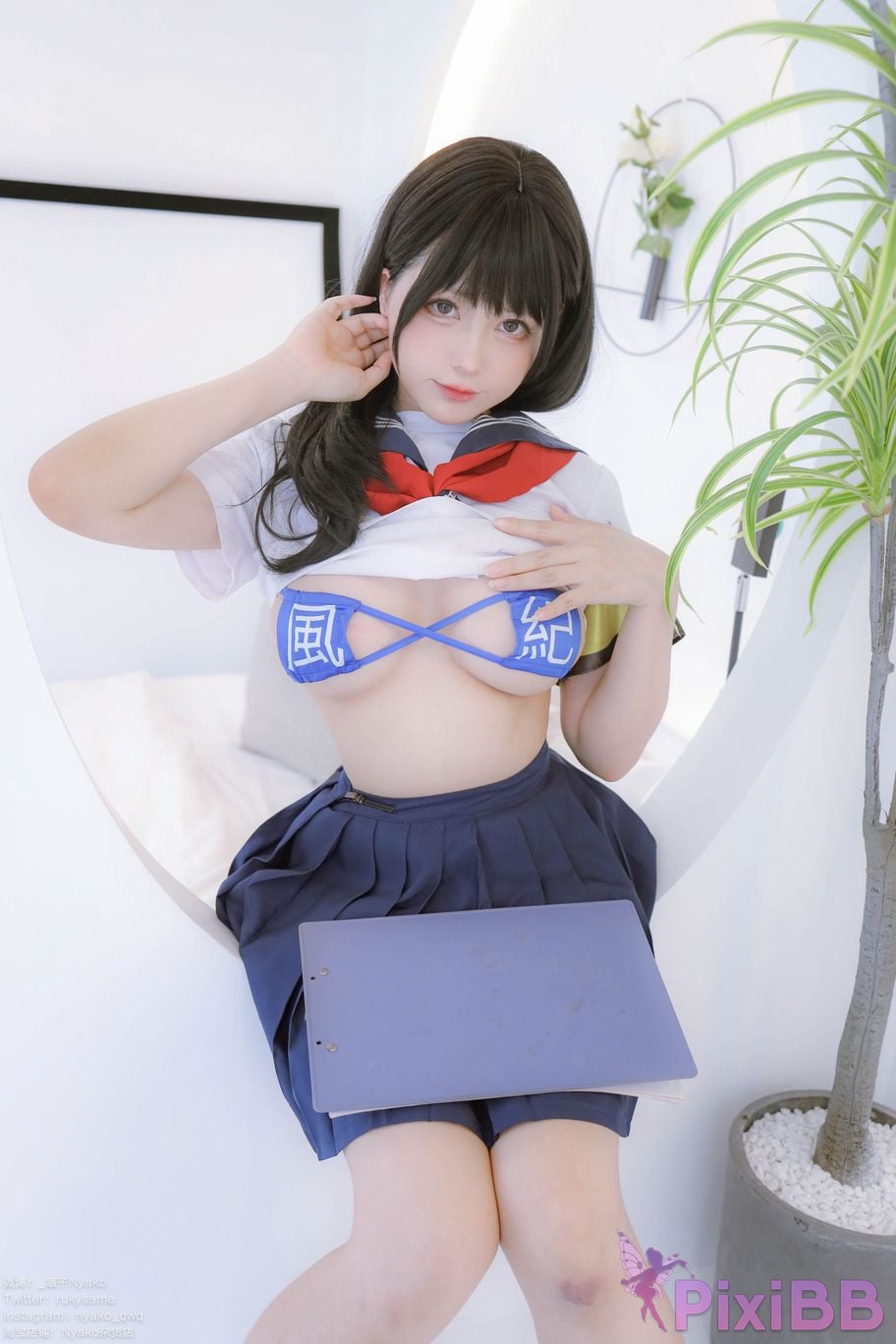 Coser Nyako PixiBB.COM 019